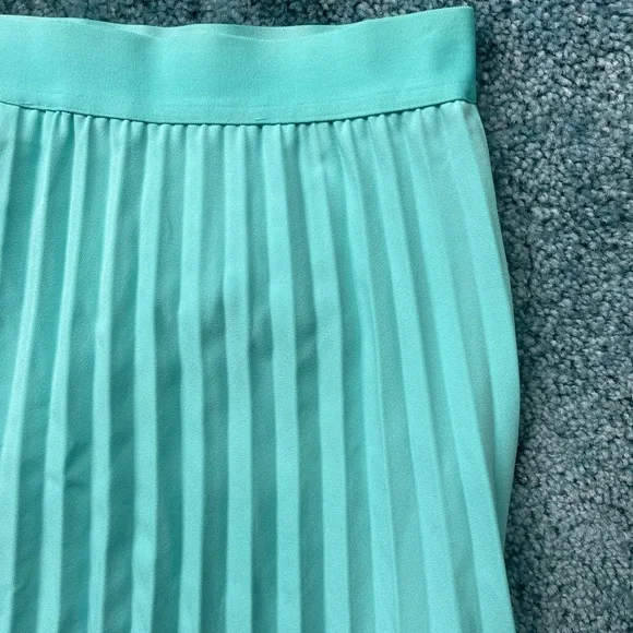 NYCo M Pleated Tiffany Blue Skirt NWT - Picture 5 of 7